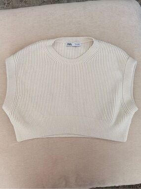Zara Cream Ribbed Crewneck Sweater